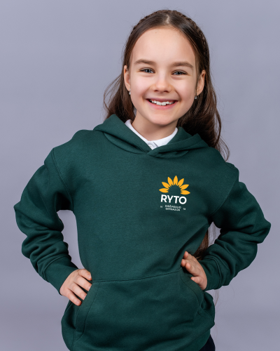 Džemperis su gobtuvu su užrašu