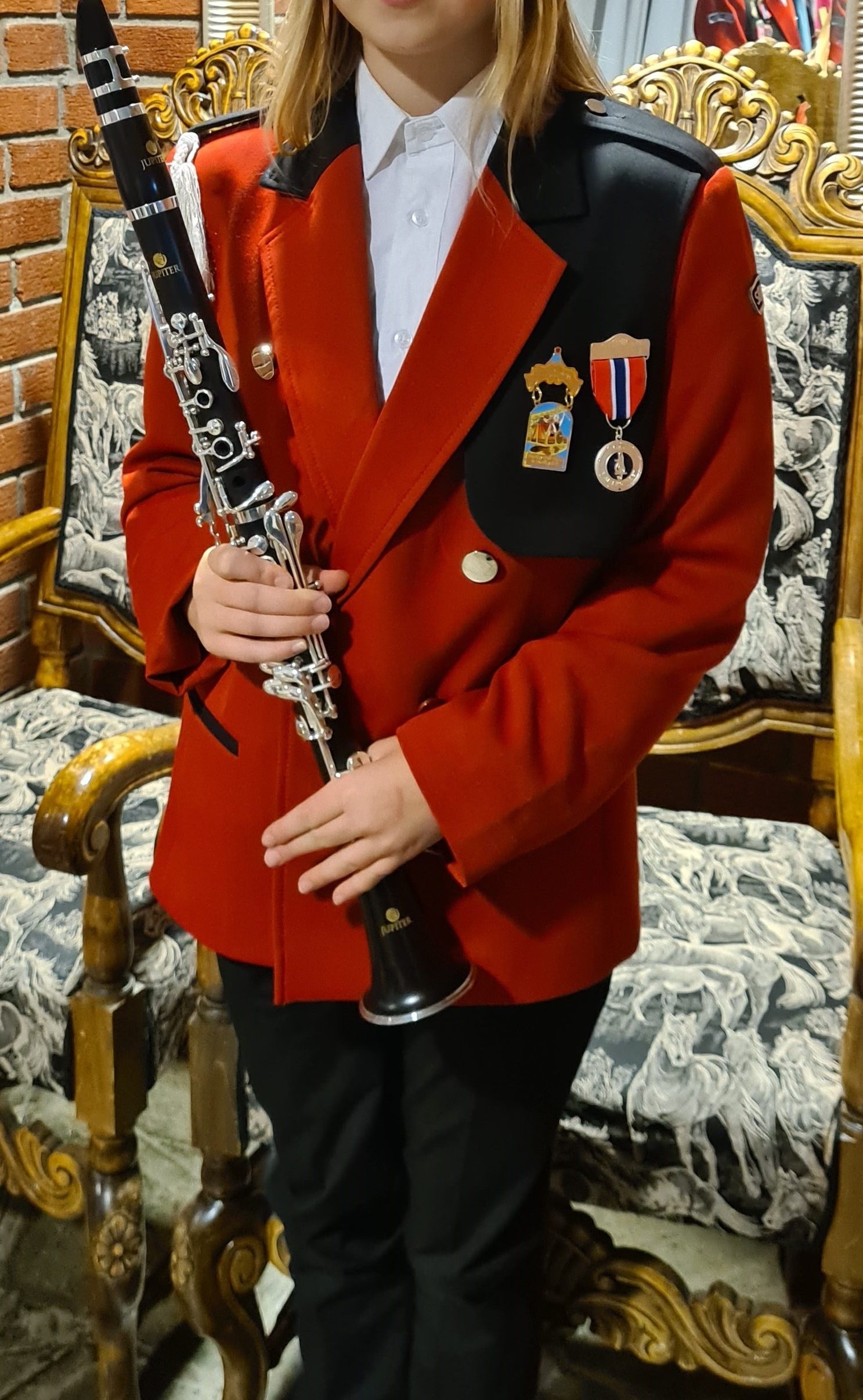 Užsakoma koncertinė apranga